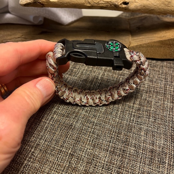 5291-HTT Paracord Bracelet Waterproof Outdoor Adjustable Survival-Desert Camo - Picture 10 of 16